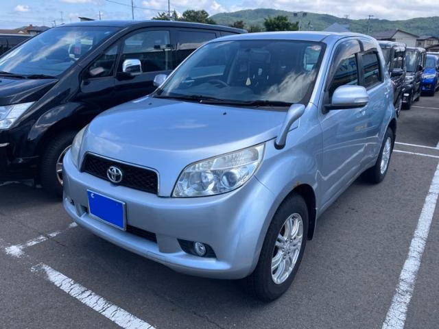 TOYOTA RUSH