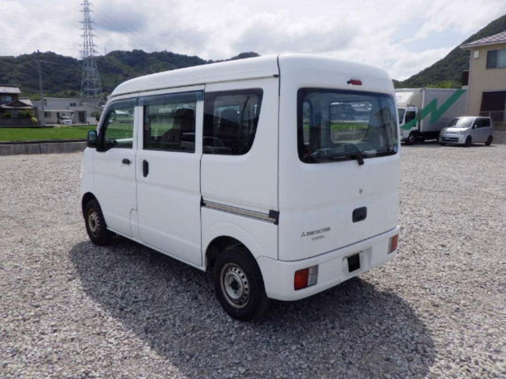 MITSUBISHI MINICAB