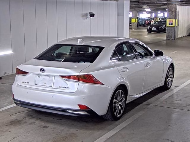 LEXUS IS300H