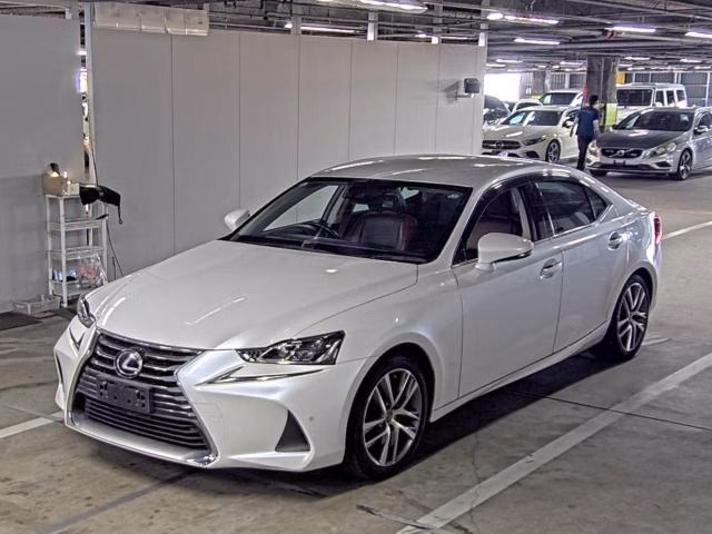 LEXUS IS300H