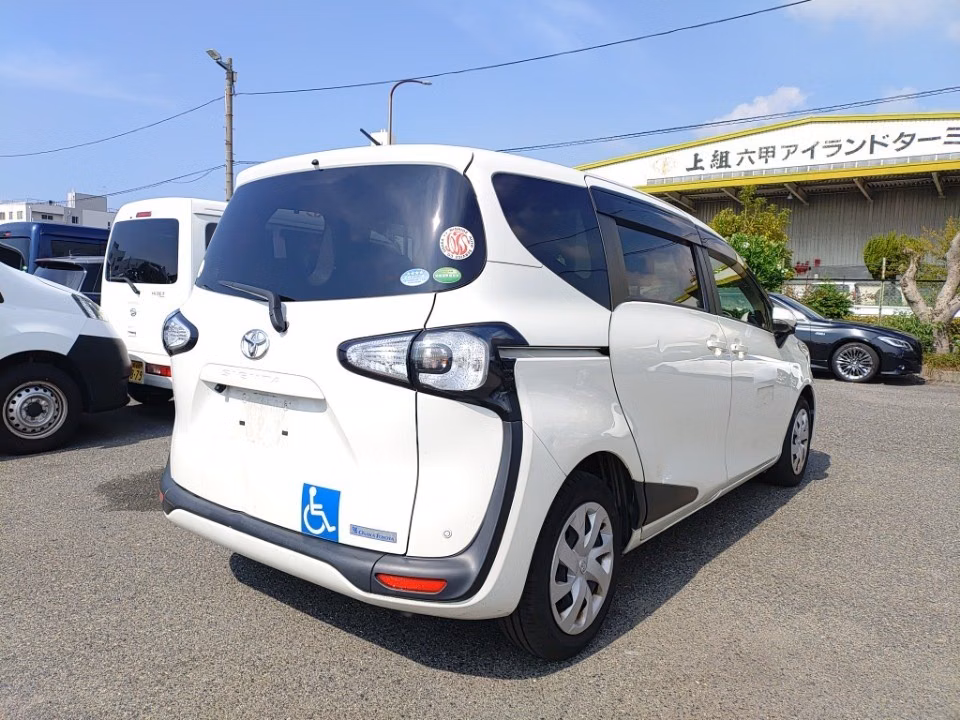 TOYOTA SIENTA