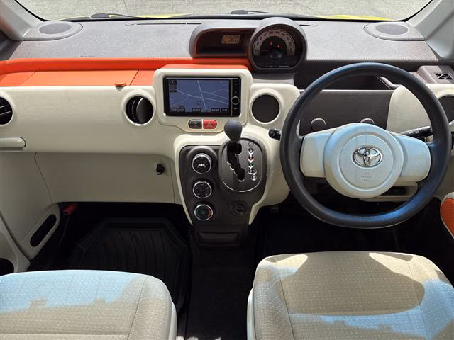 TOYOTA SPADE