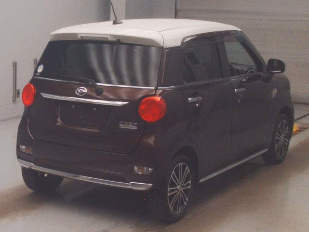 DAIHATSU CAST