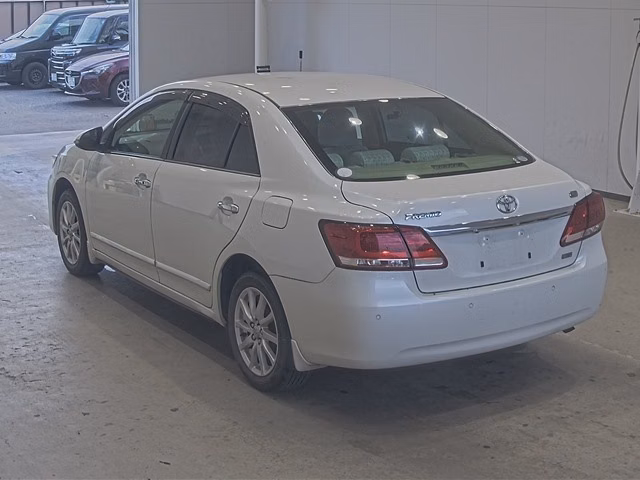 TOYOTA PREMIO