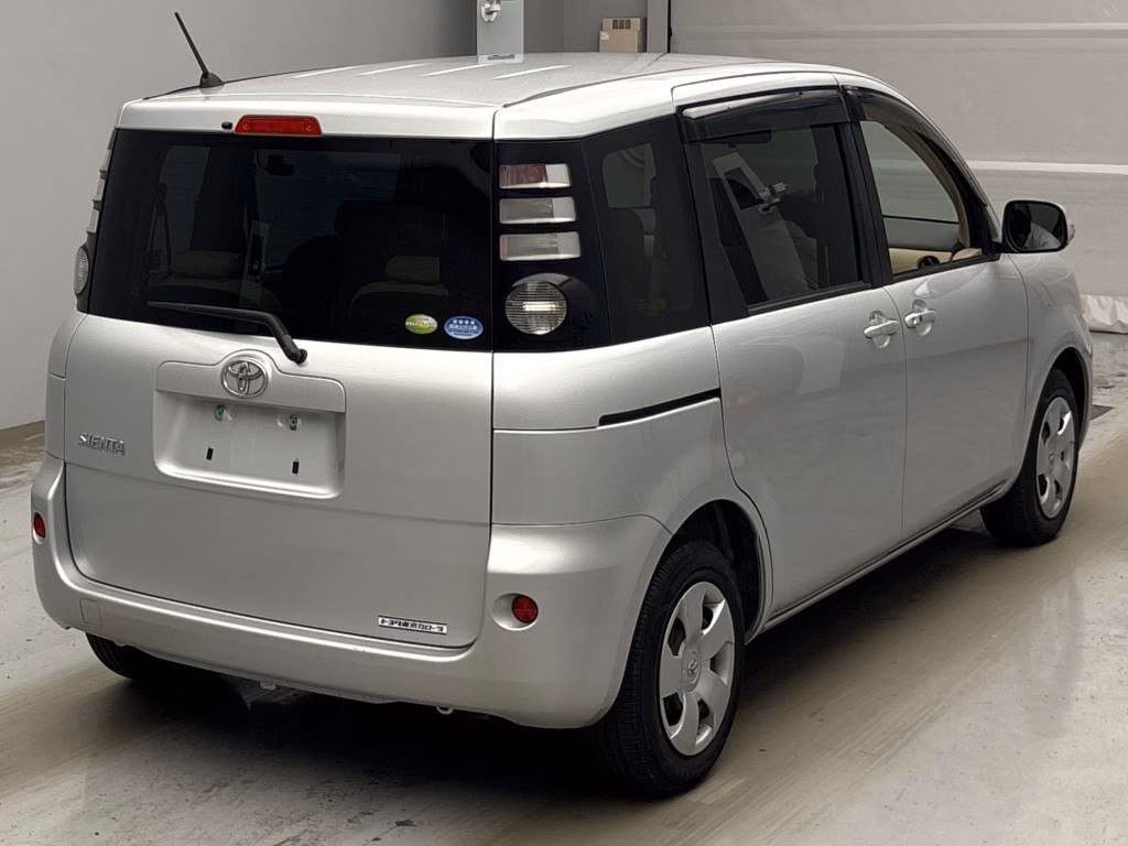 TOYOTA SIENTA