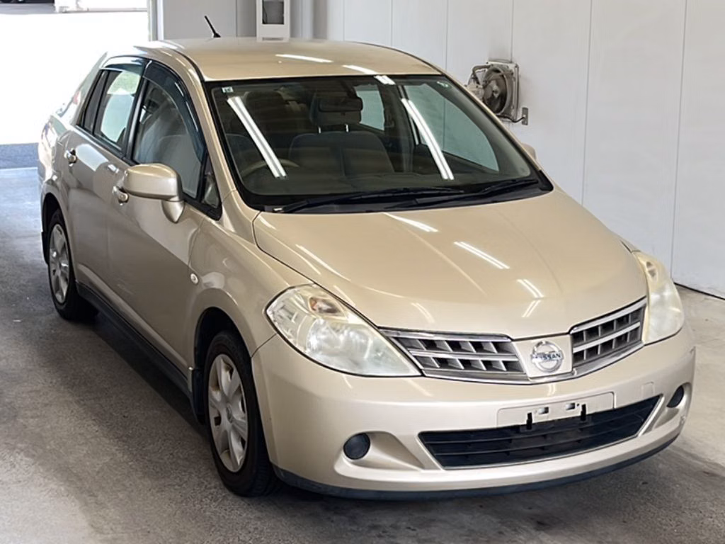 NISSAN TIIDA LATIO