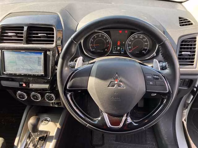 MITSUBISHI RVR