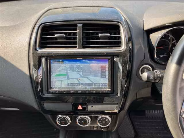 MITSUBISHI RVR