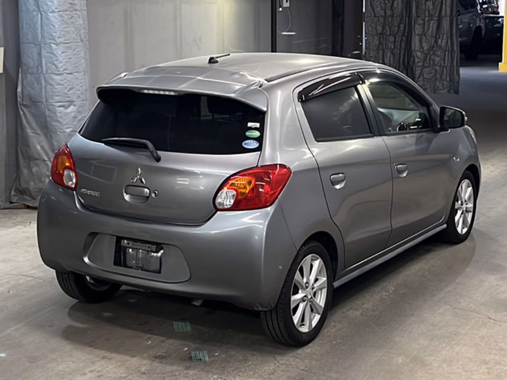 MITSUBISHI MIRAGE