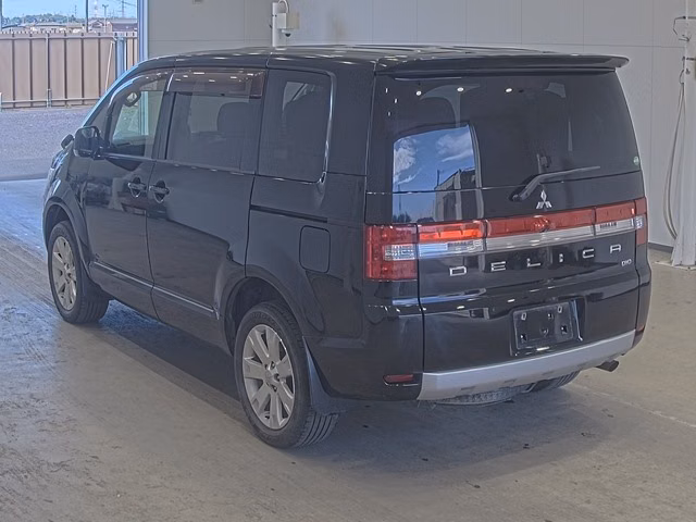 MITSUBISHI DELICA D:5
