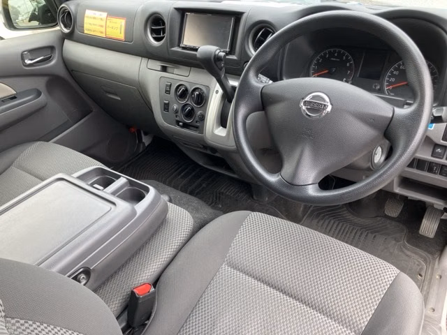 NISSAN NV350 CARAVAN