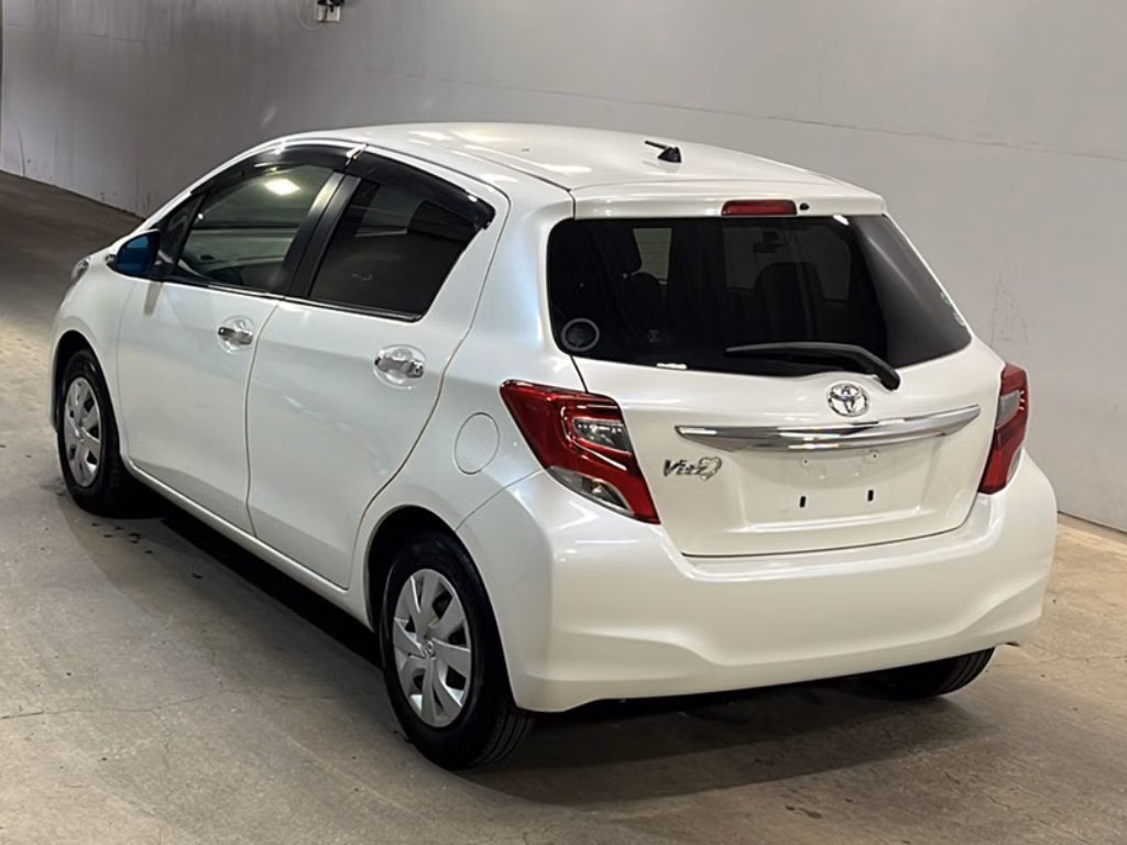 TOYOTA VITZ