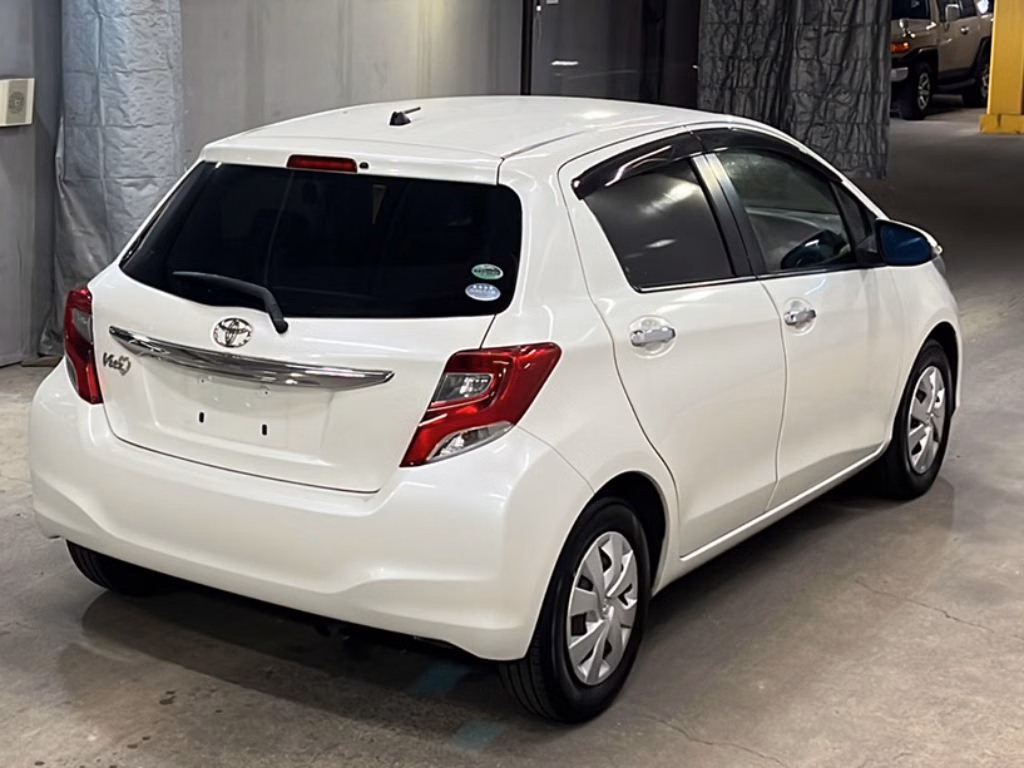 TOYOTA VITZ