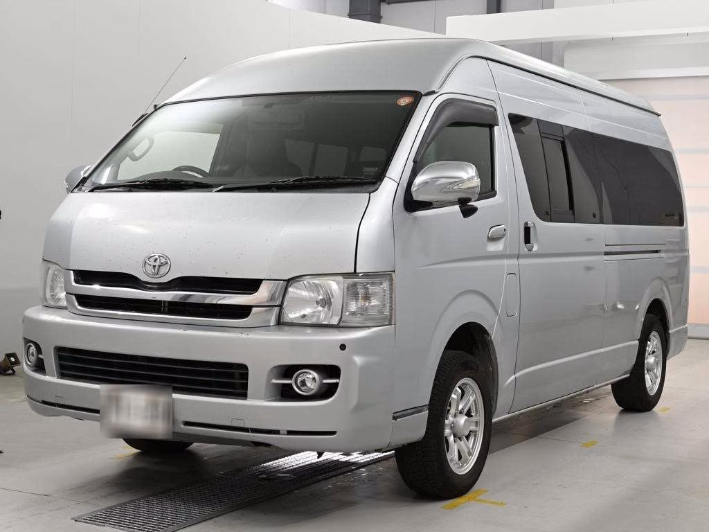 TOYOTA REGIUS ACE