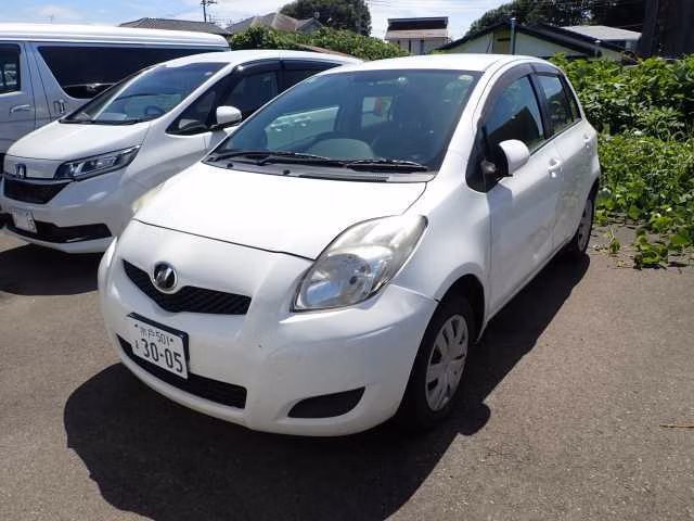 TOYOTA VITZ