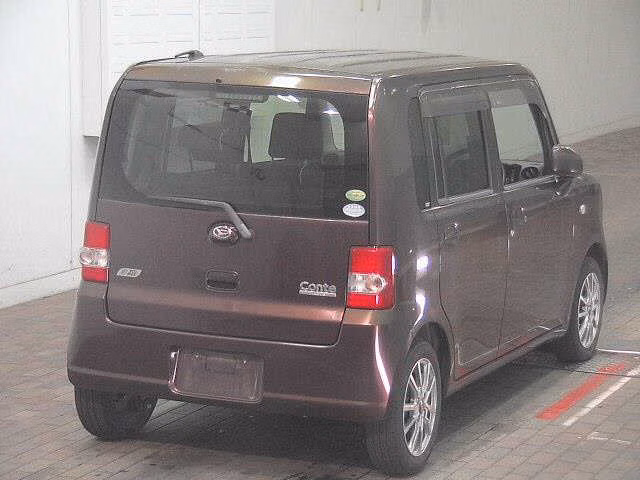 DAIHATSU MOVE CONTE