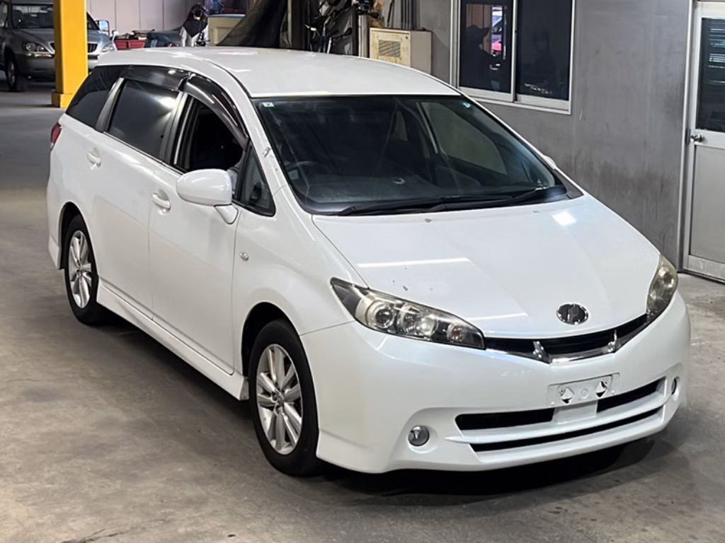 TOYOTA WISH