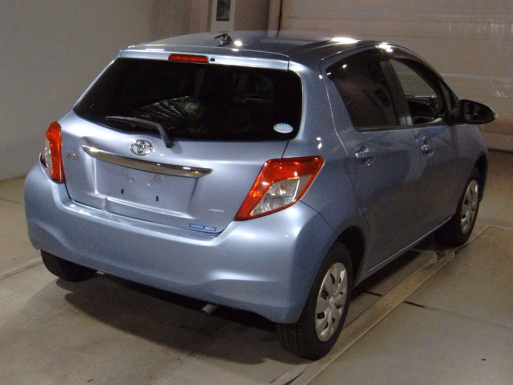 TOYOTA VITZ
