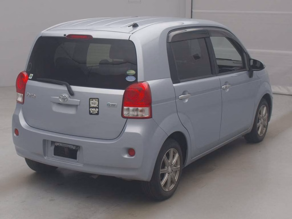 TOYOTA PORTE