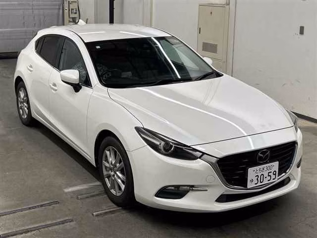 MAZDA AXELA