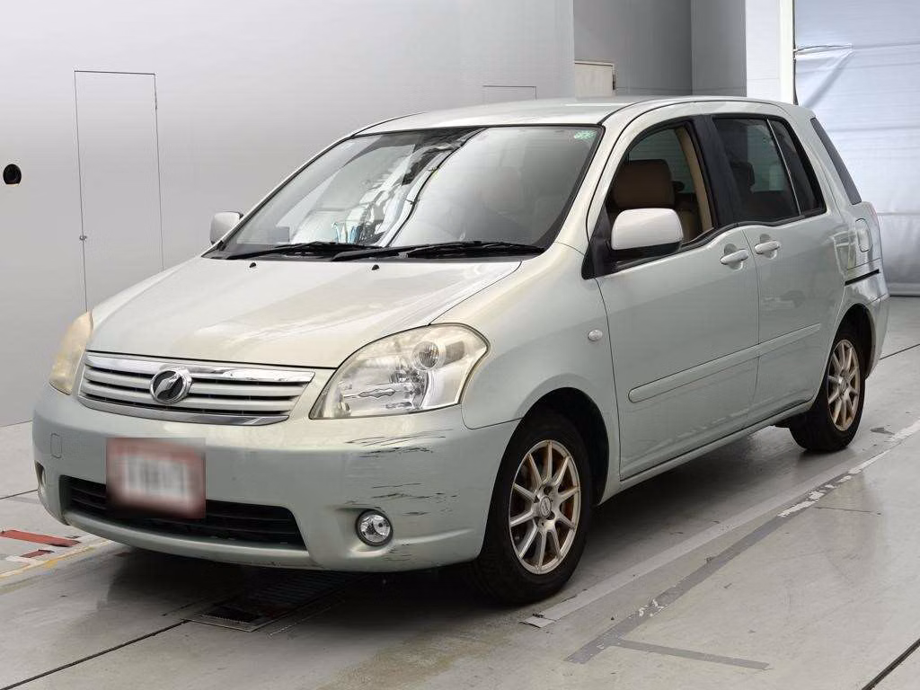 TOYOTA RAUM