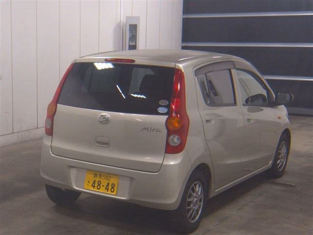 DAIHATSU MIRA