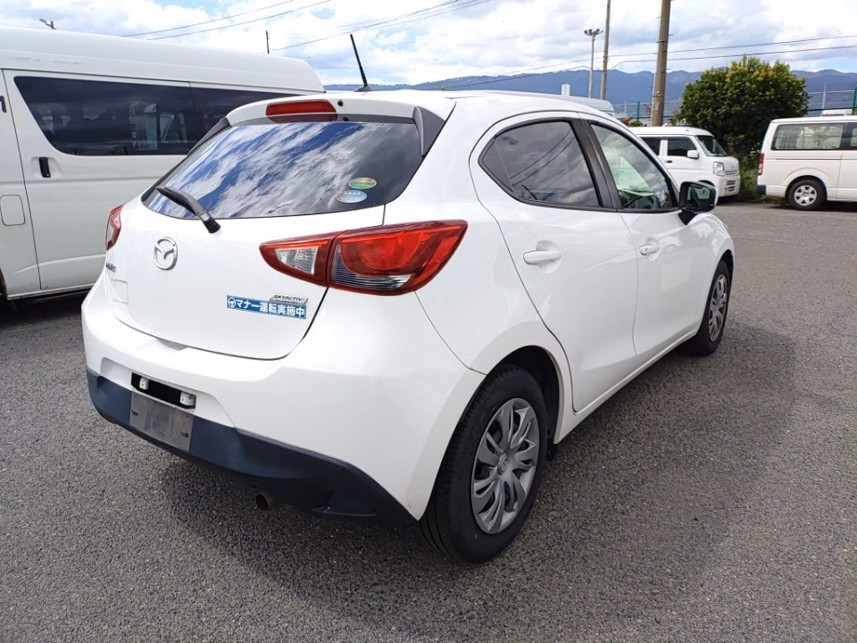 MAZDA DEMIO