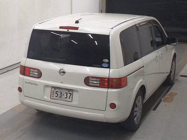 NISSAN LAFESTA