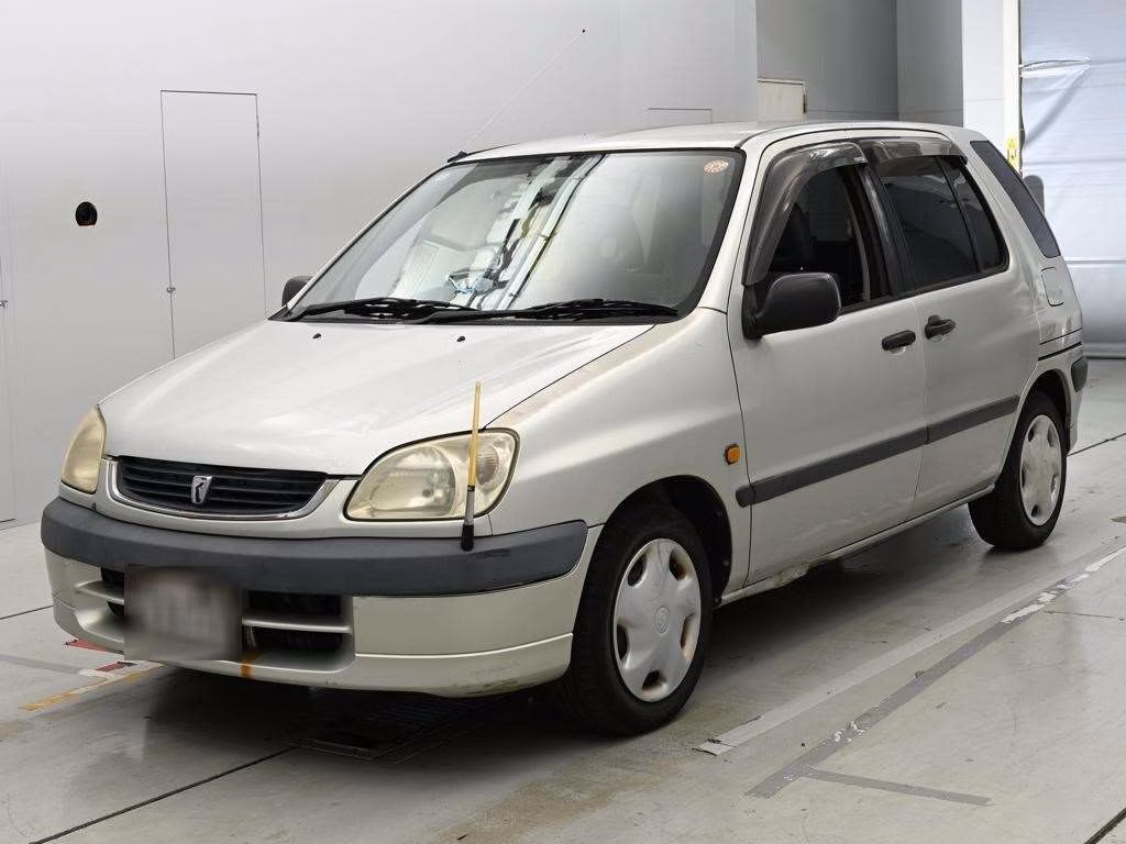 TOYOTA RAUM