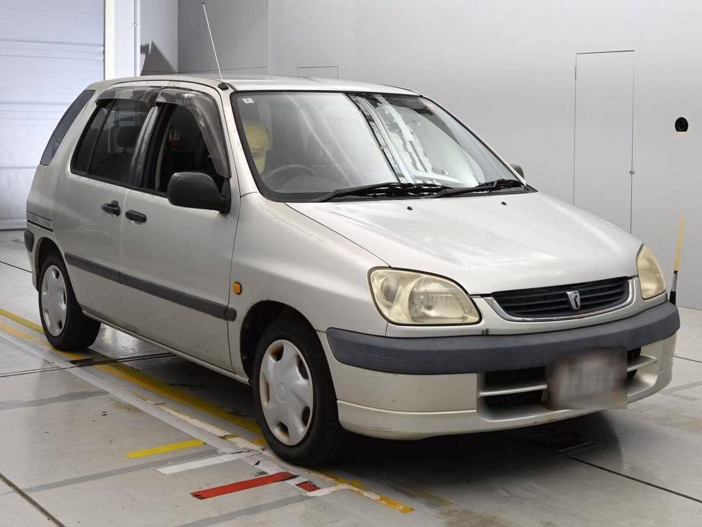 TOYOTA RAUM