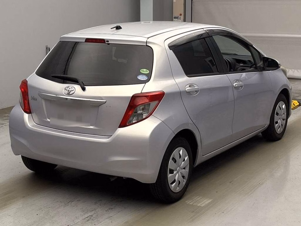 TOYOTA VITZ