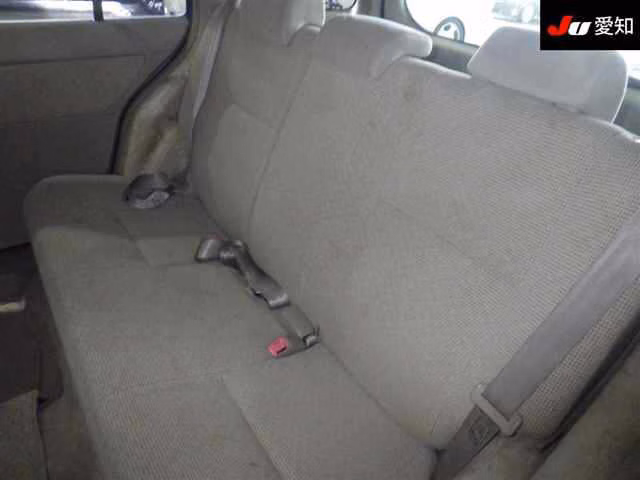 TOYOTA RAUM