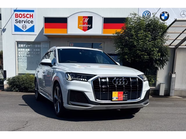AUDI Q7