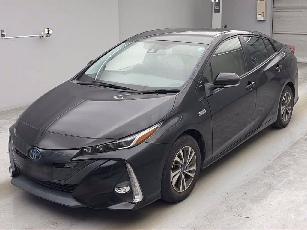 TOYOTA PRIUS PHV