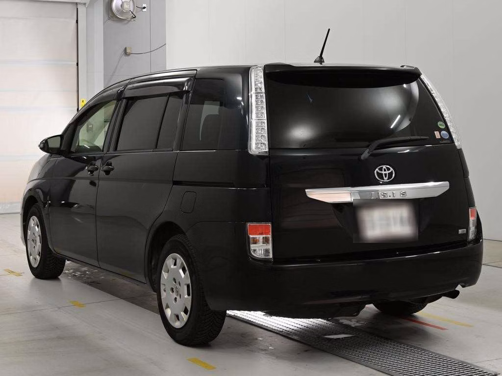 TOYOTA ISIS