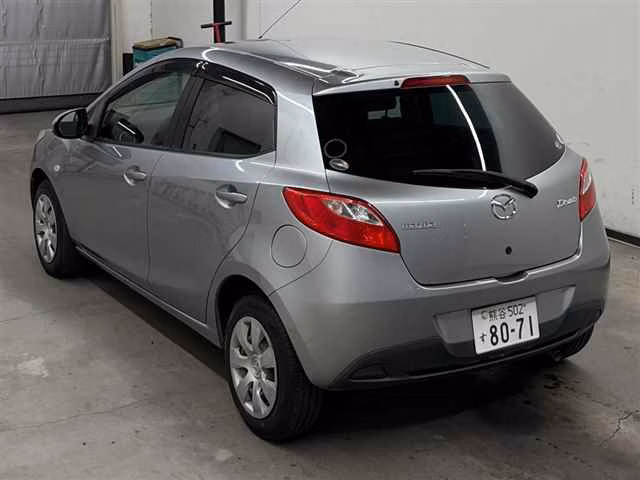 MAZDA DEMIO