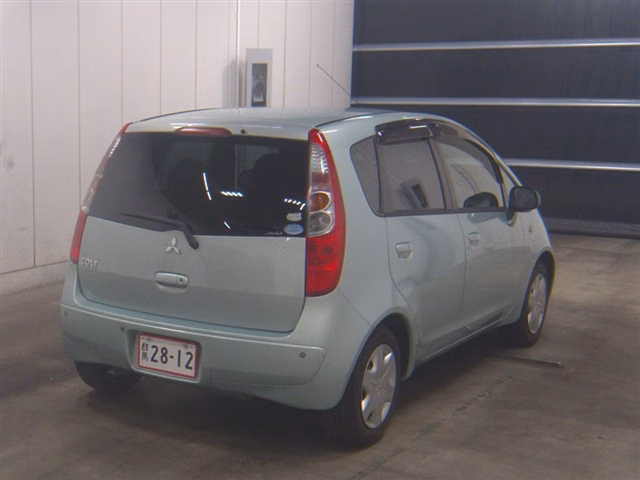 MITSUBISHI COLT
