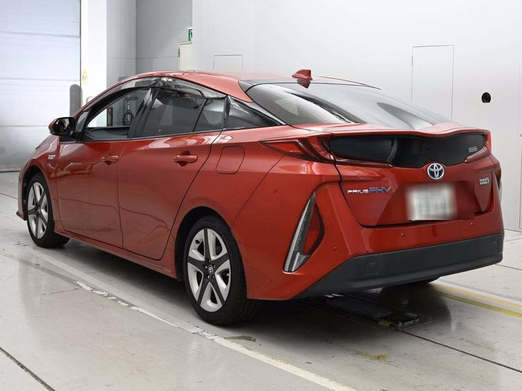 TOYOTA PRIUS PHV