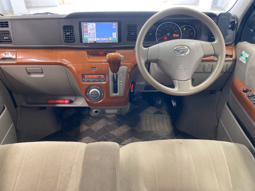 DAIHATSU ATRAI
