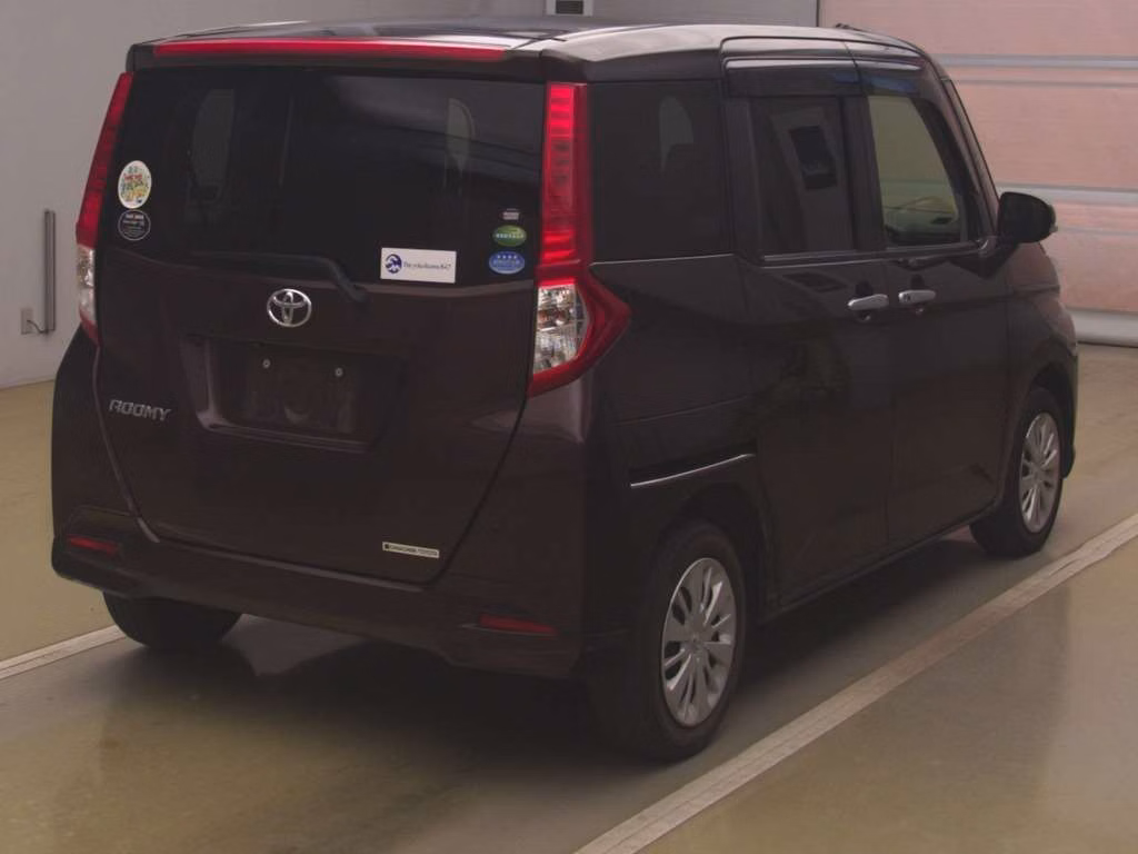 TOYOTA ROOMY
