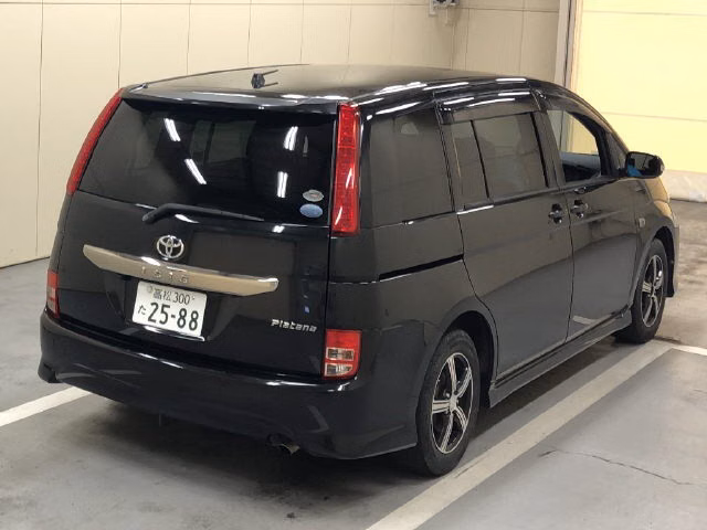 TOYOTA ISIS