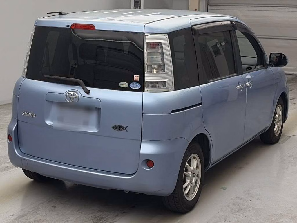 TOYOTA SIENTA