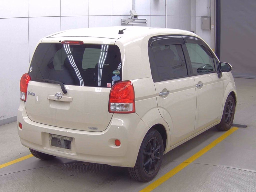 TOYOTA PORTE