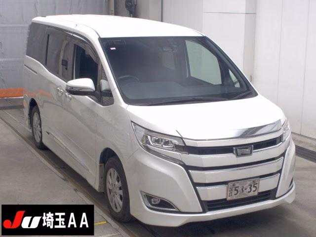 TOYOTA NOAH