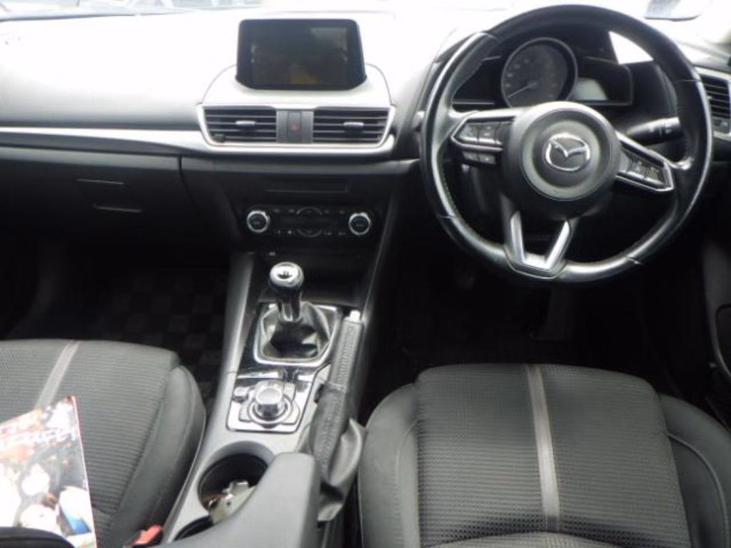 MAZDA AXELA
