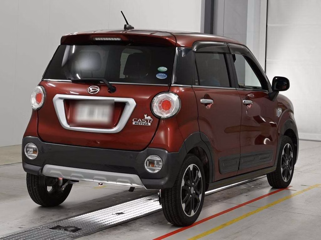 DAIHATSU CAST