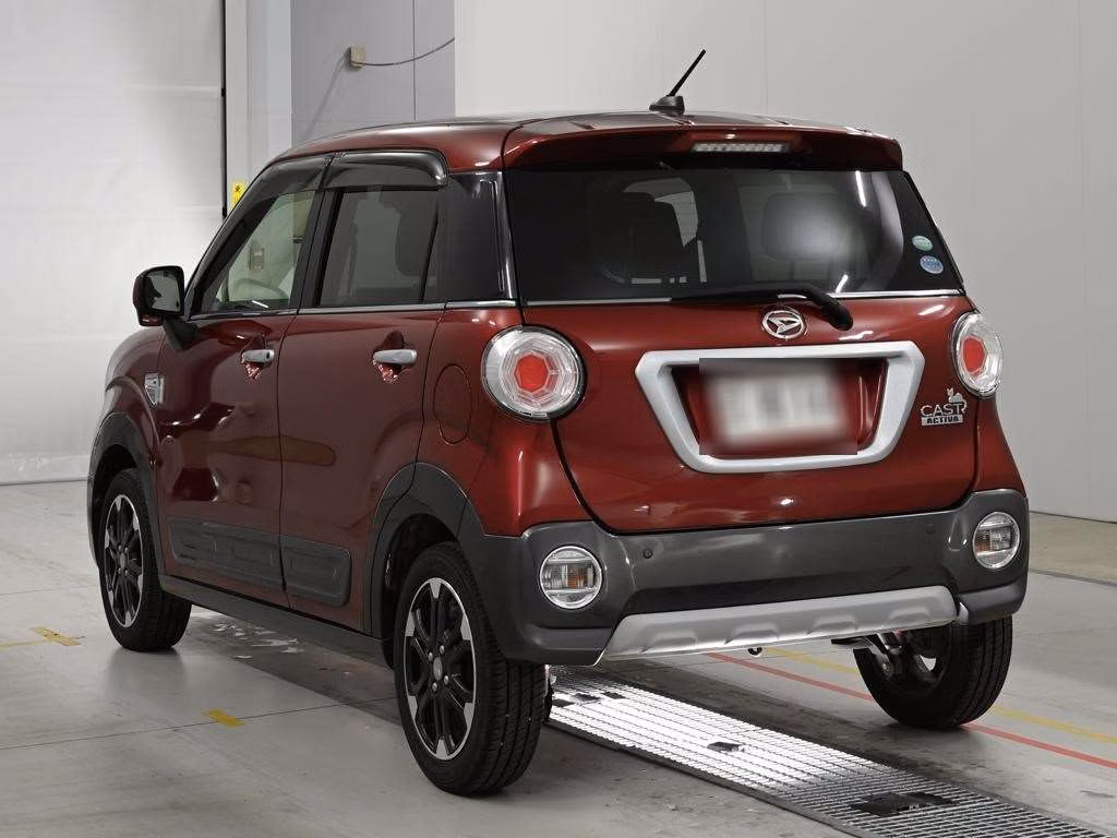 DAIHATSU CAST
