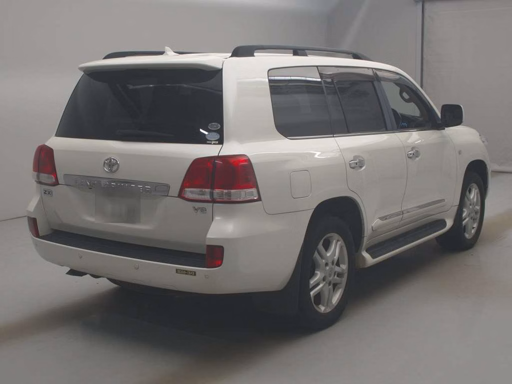 TOYOTA LAND CRUISER