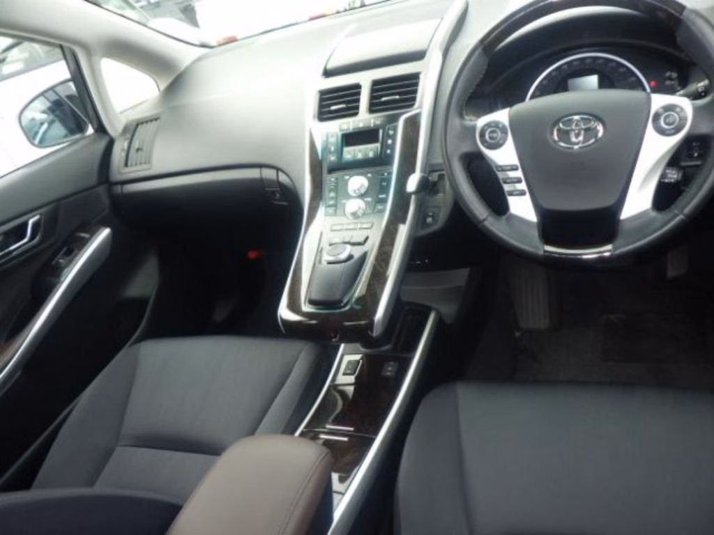 TOYOTA SAI