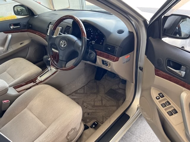 TOYOTA PREMIO